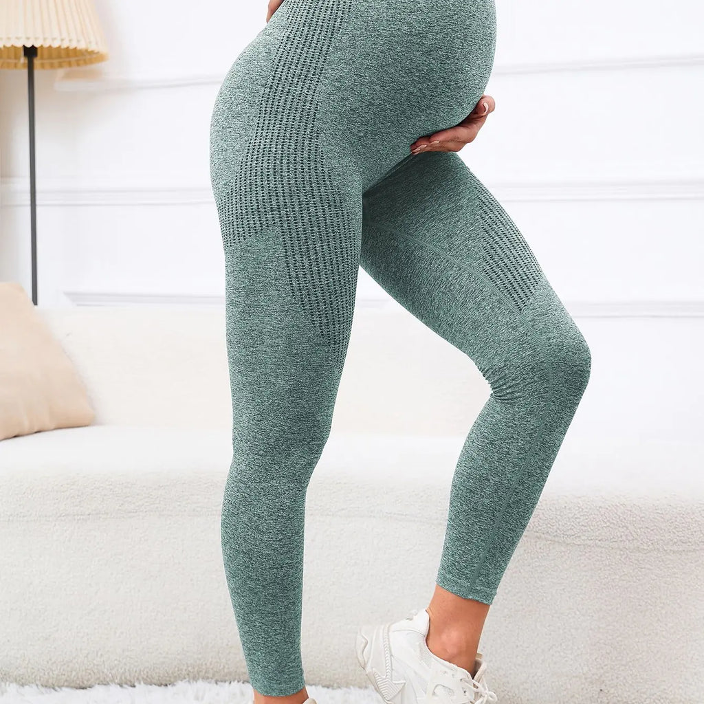 Women's Yoga Pants for Pregnancy Comfort and Style